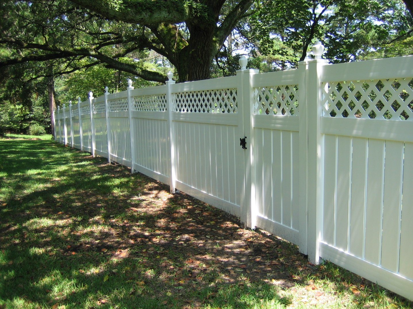 6-X-8-Semi-Private-Vinyl-Fencing-Lattice-160-Backyard 6-X-8-Semi-Private-Vinyl-Fencing-Lattice-160-Backyard