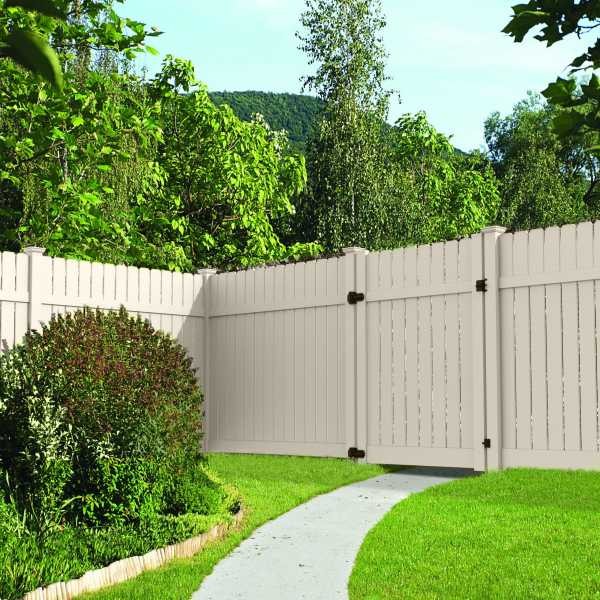Dog Ear Vinyl Fence